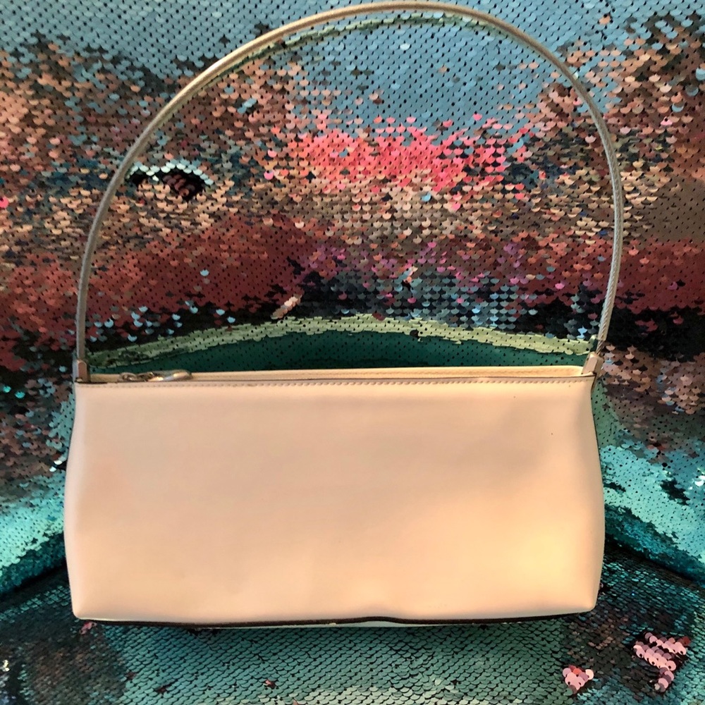 Cream shoulder bag